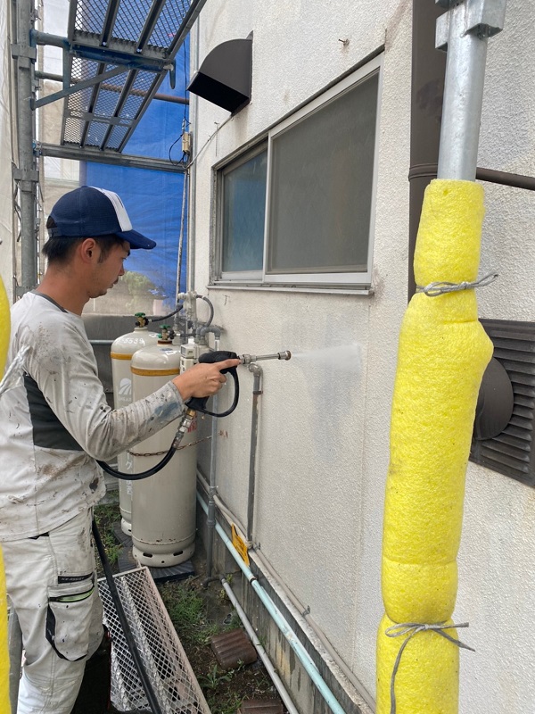 姫路市飾磨区　アパート　屋根塗装・外壁塗装　高圧洗浄で下地を綺麗にしました