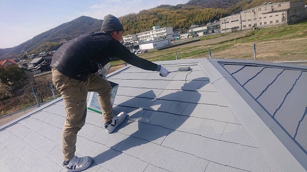 兵庫県姫路市・M様邸　外壁塗装・屋根塗装　屋根の上塗りをしました！ (1)
